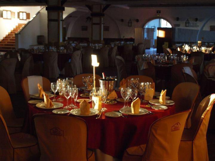 Alameda Posada De Jose Mª El Tempranillo מראה חיצוני תמונה